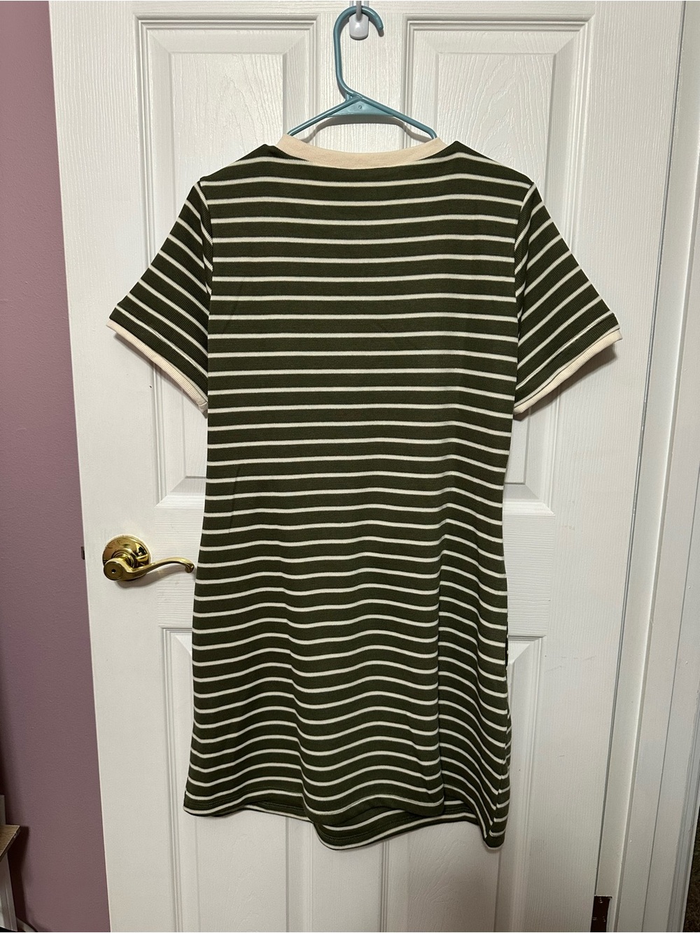 entro Large NWT Olive & Cream Striped Tie-Waist Short Sleeve Dress - Picture 4 of 4
